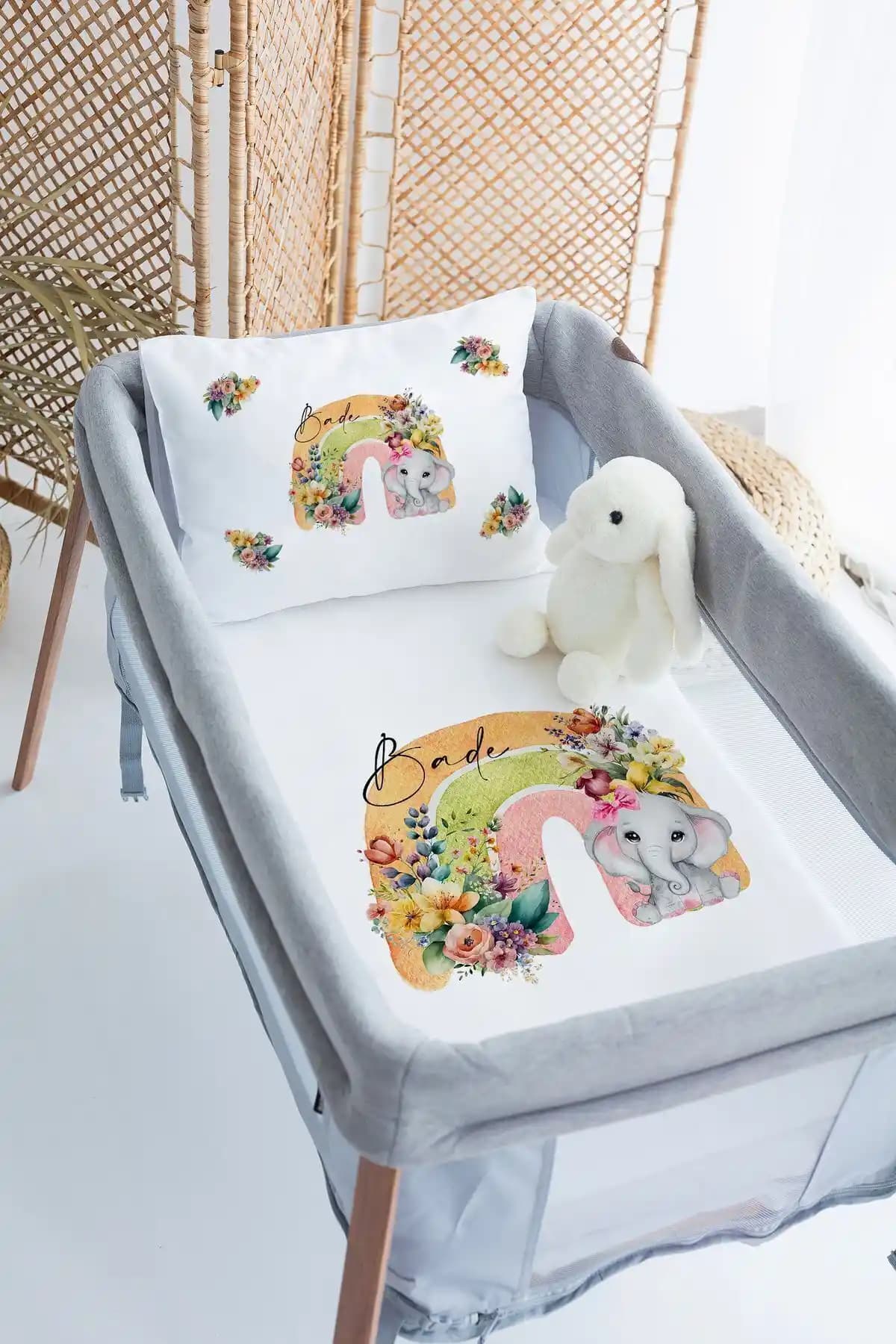 70x110 Park Yatak Nevresim Takımı ile Odada Şıklık ve Konforun Dengesi