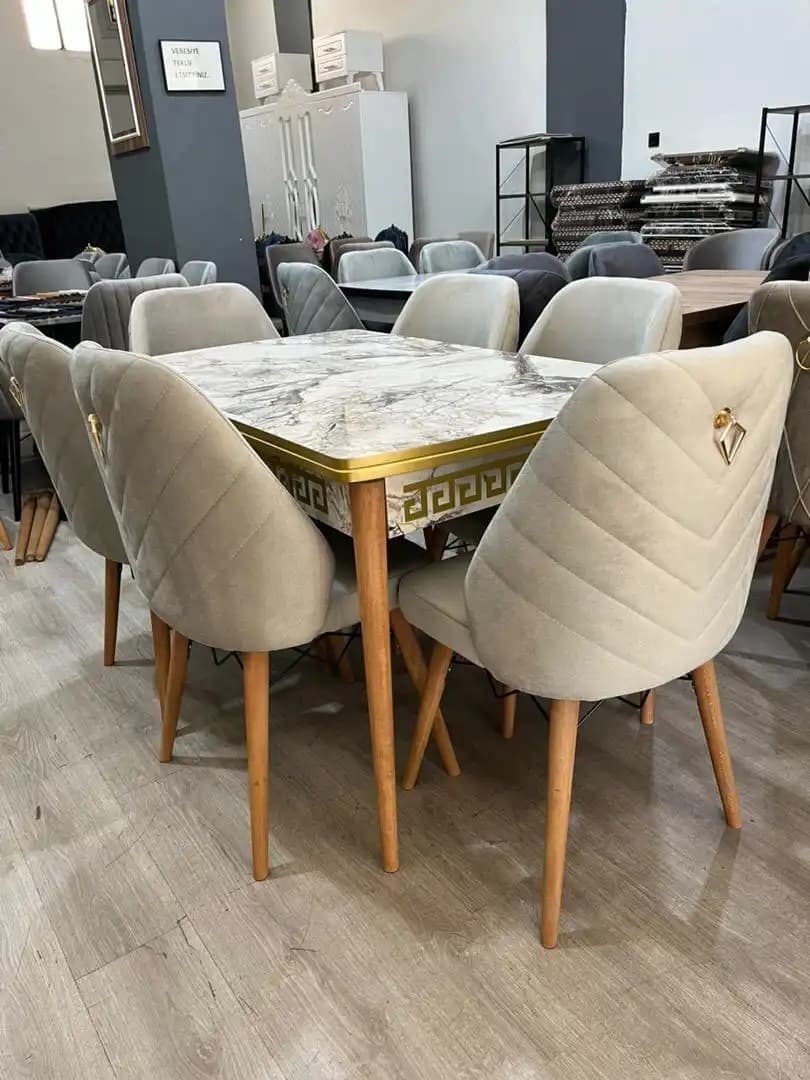 Altı Kişilik Masa ve Sandalye Seçenekleri: Dekorasyonda Şıklık ve Fonksiyonellik