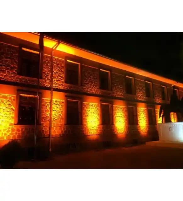 Amber Aydınlatma ile Mekânlarda Doğal Sıcaklık ve Şıklık Yaratma Rehberi