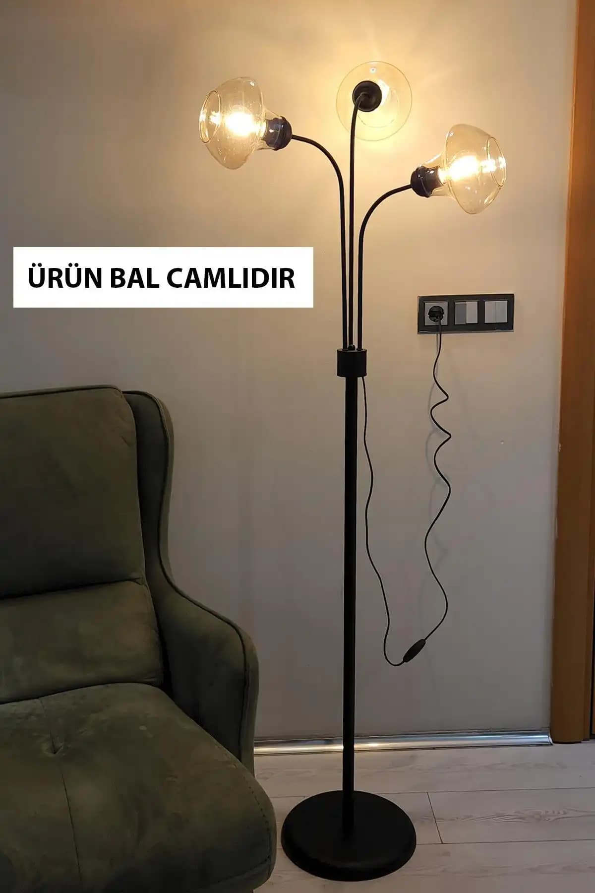 Ayaklı Lambalar ile Dekorasyonunuza Şıklık Katmanın Yolları ve Seçim İpuçları