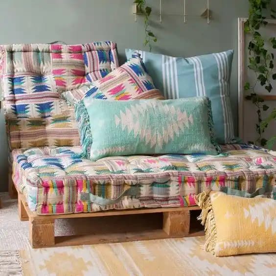 2025'te Balkon Minderleriyle Konfor ve Şıklığı Zirveye Taşıyın