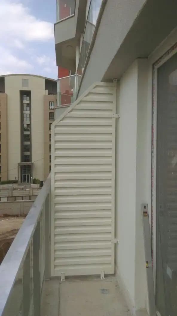 Balkon Seperatörleri: Mahremiyet ve Estetik İçin Modern Dekorasyon Çözümleri