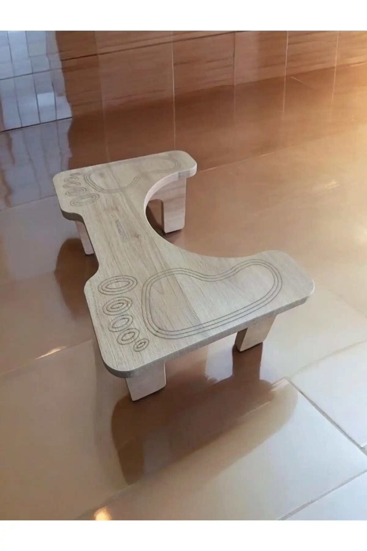 Banyo Dekorasyonunda Klozet Ayaklığı Seçimi ve Dekoratif Kullanım İpuçları