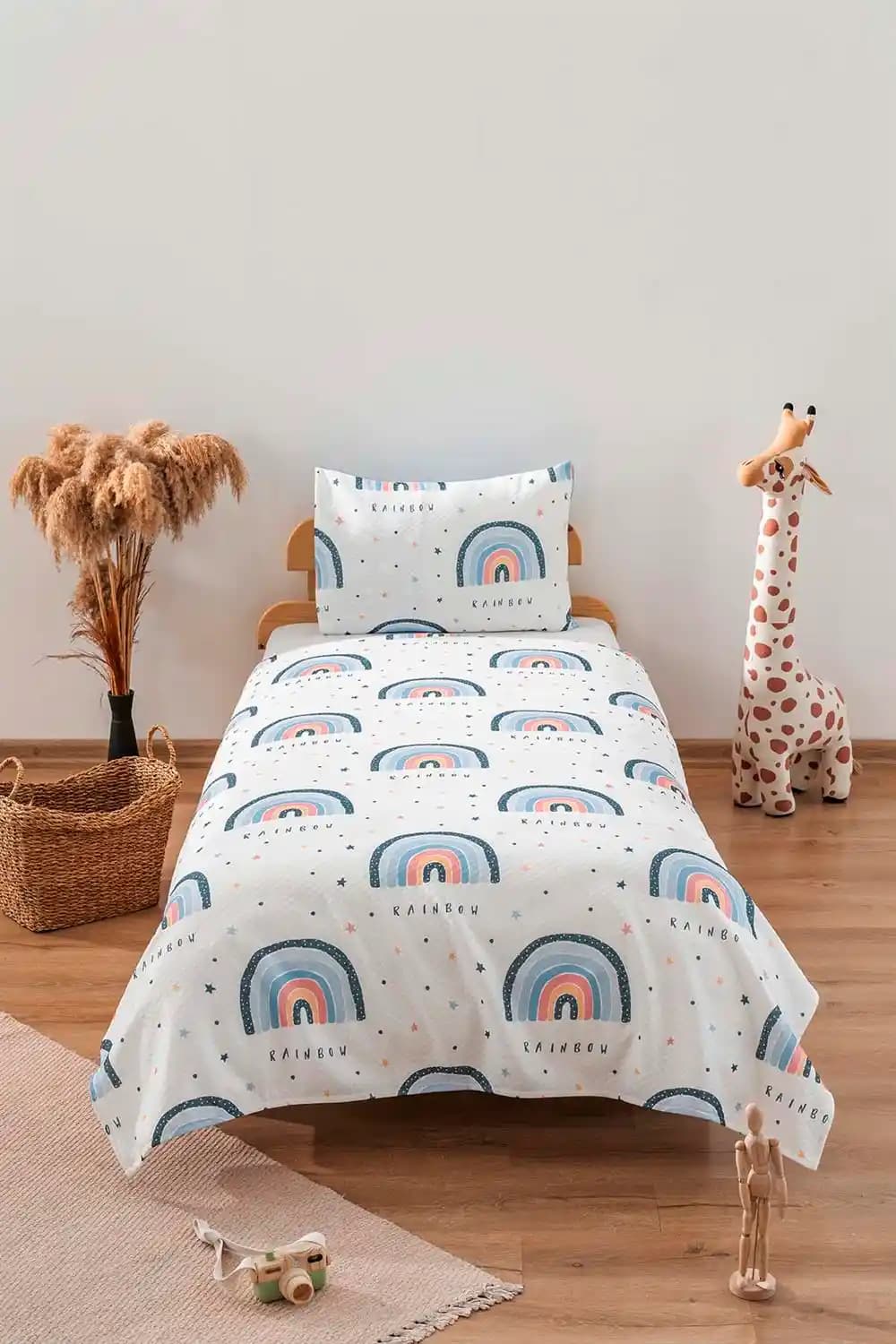 Çocuk Odası Dekorasyonunda Pike Takımlarının Seçimi ve Dekorasyon İpuçları