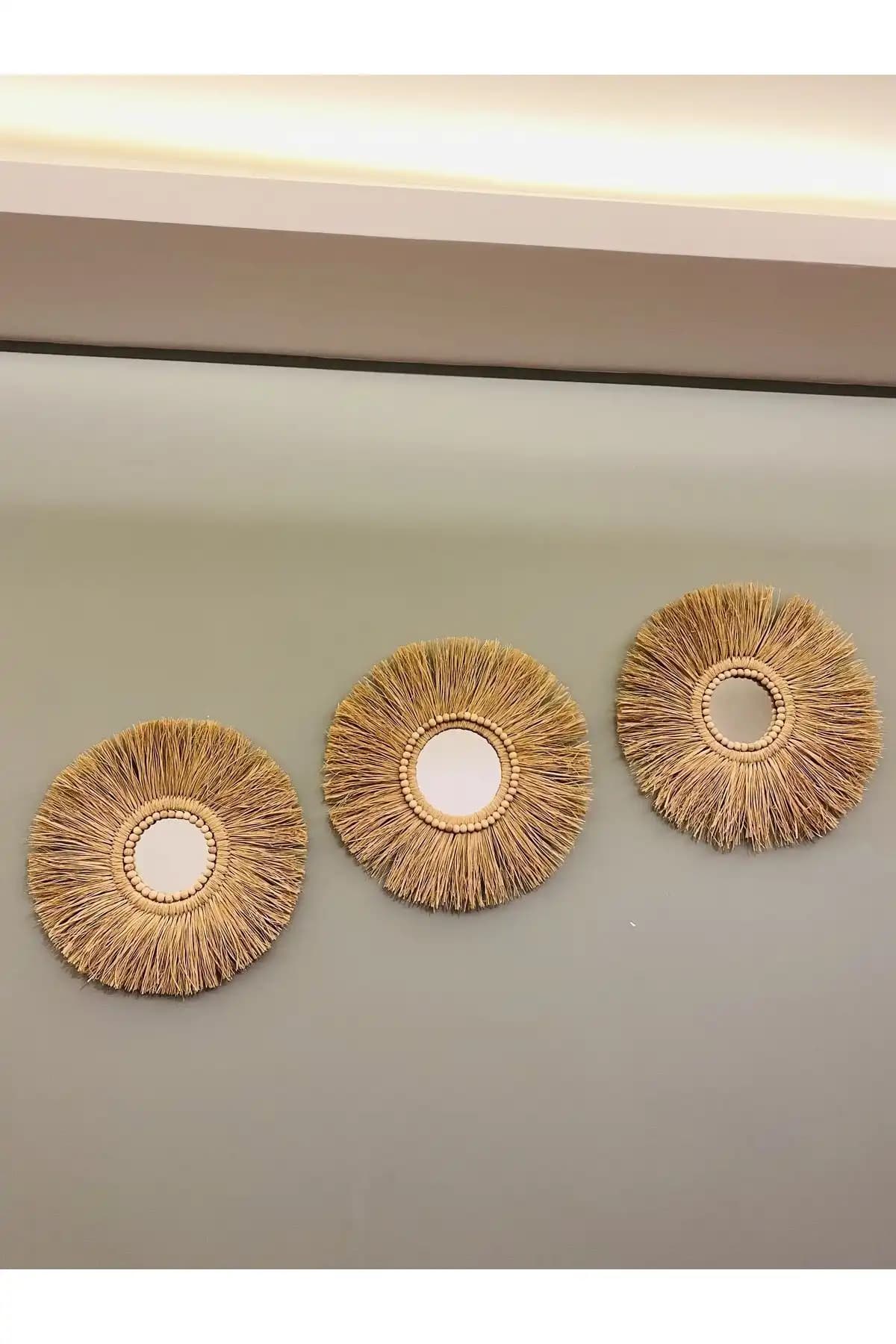 Dekoratif Ayna Setleri ve Üçlü Ayna Modelleri ile Mekânınıza Şıklık Katın