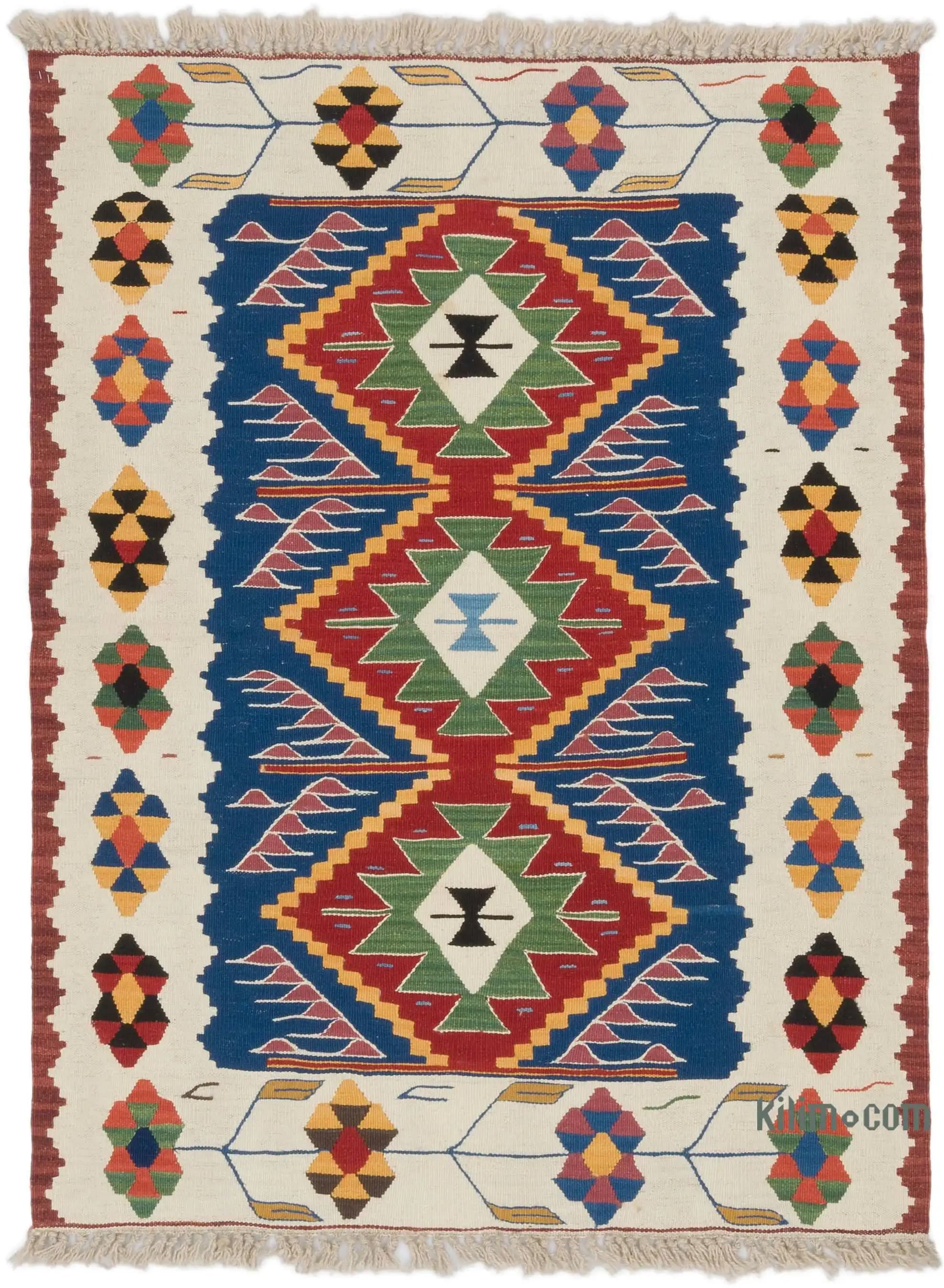 Dokuma Kilim Fiyatları ve Dekorasyonda Kullanım İpuçlarıyla Şık Mekanlar Yaratın