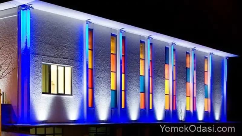 Ev Dekorasyonunu Tamamlayan Modern ve Fonksiyonel Işıklandırma Çözümleri