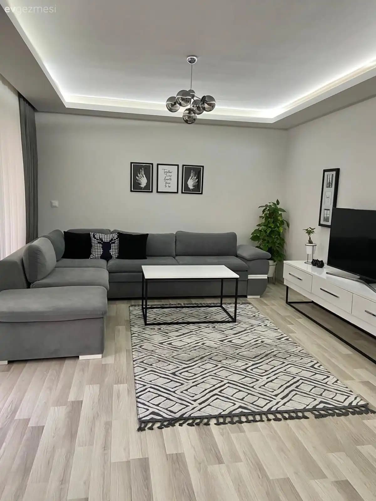 Ev Takımı Seçimi ve Dekorasyon Trendleriyle Uyumu Sağlama Rehberi