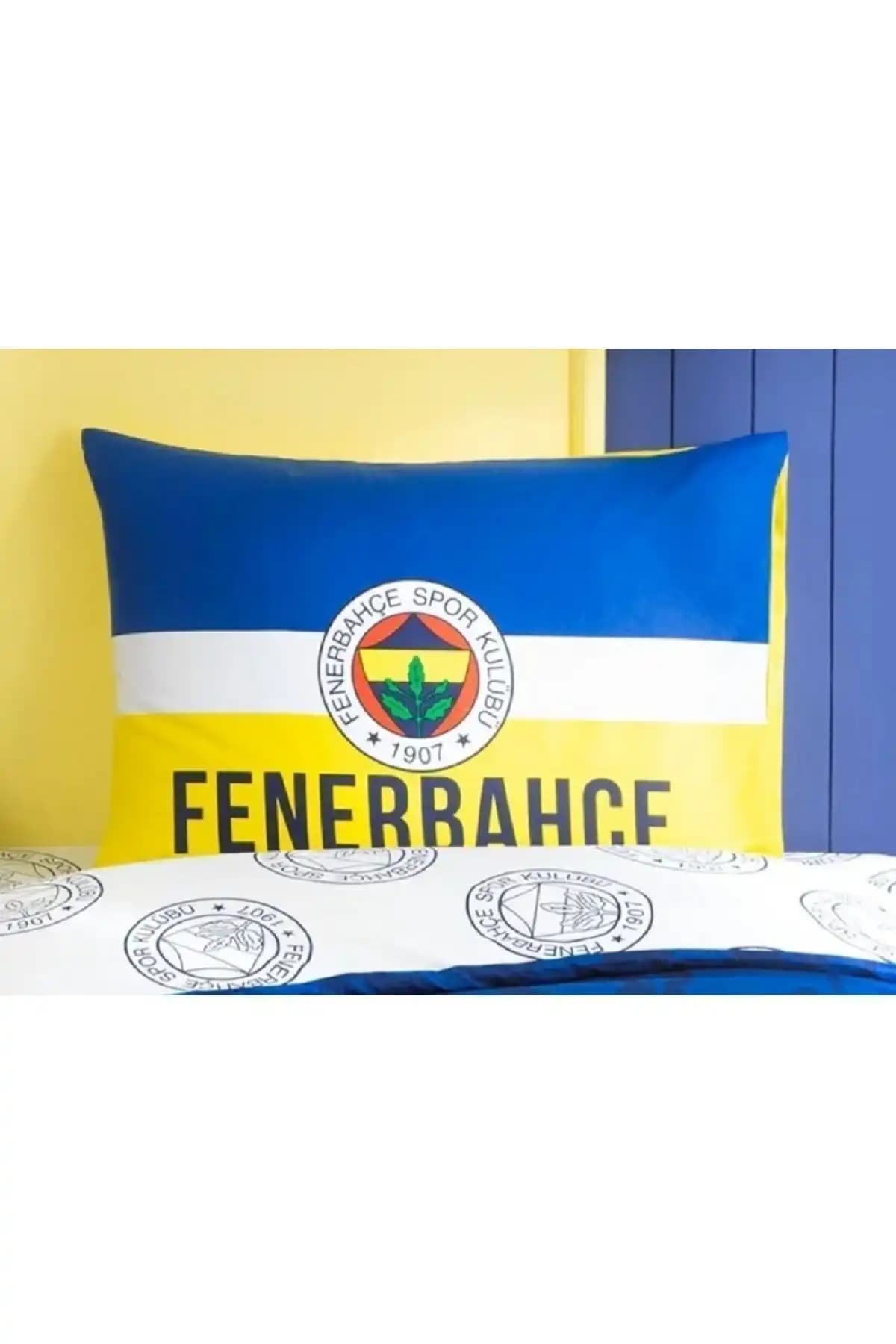 Fenerbahçe Yastıklarıyla Ev Dekorasyonunu Şıklık ve Tutku ile Yenileyin