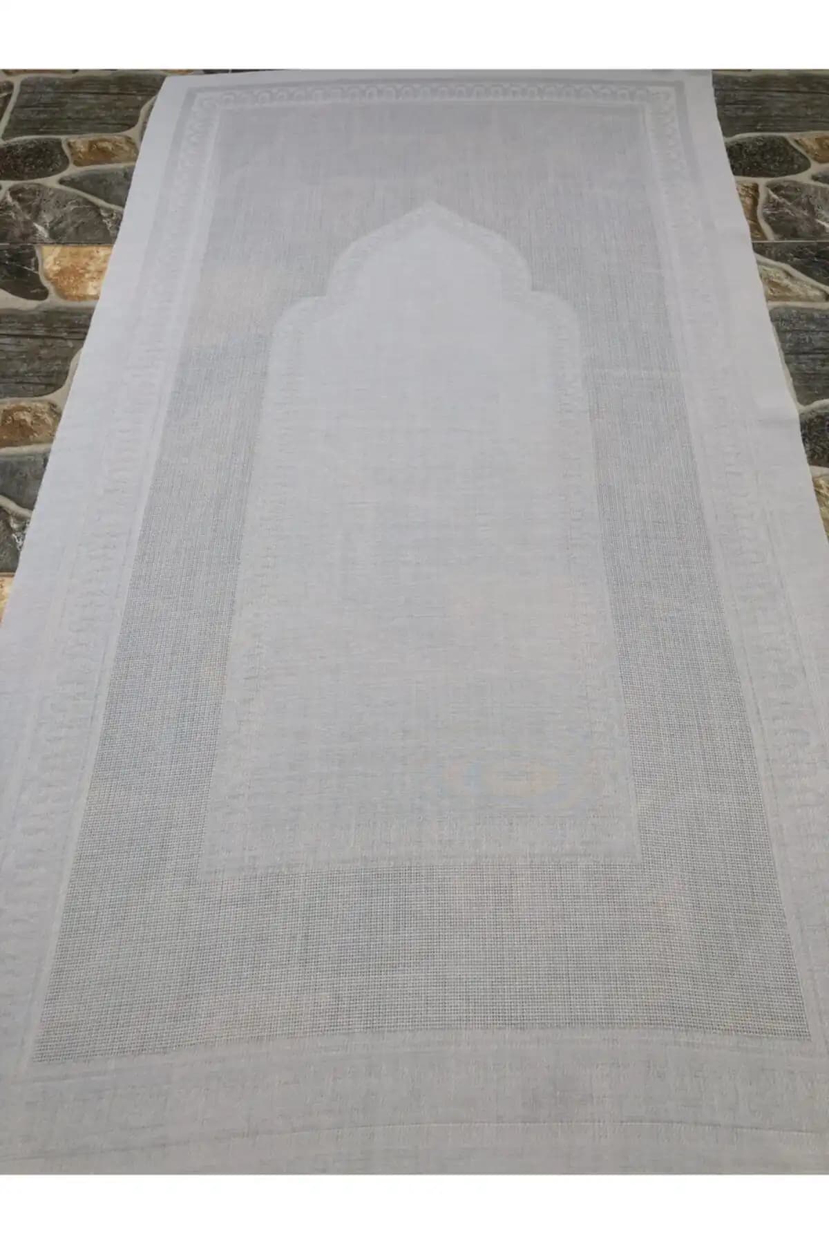 Gri Etamin Seccade Dekorasyon ve İslam Sanatında Şık Bir Seçenek