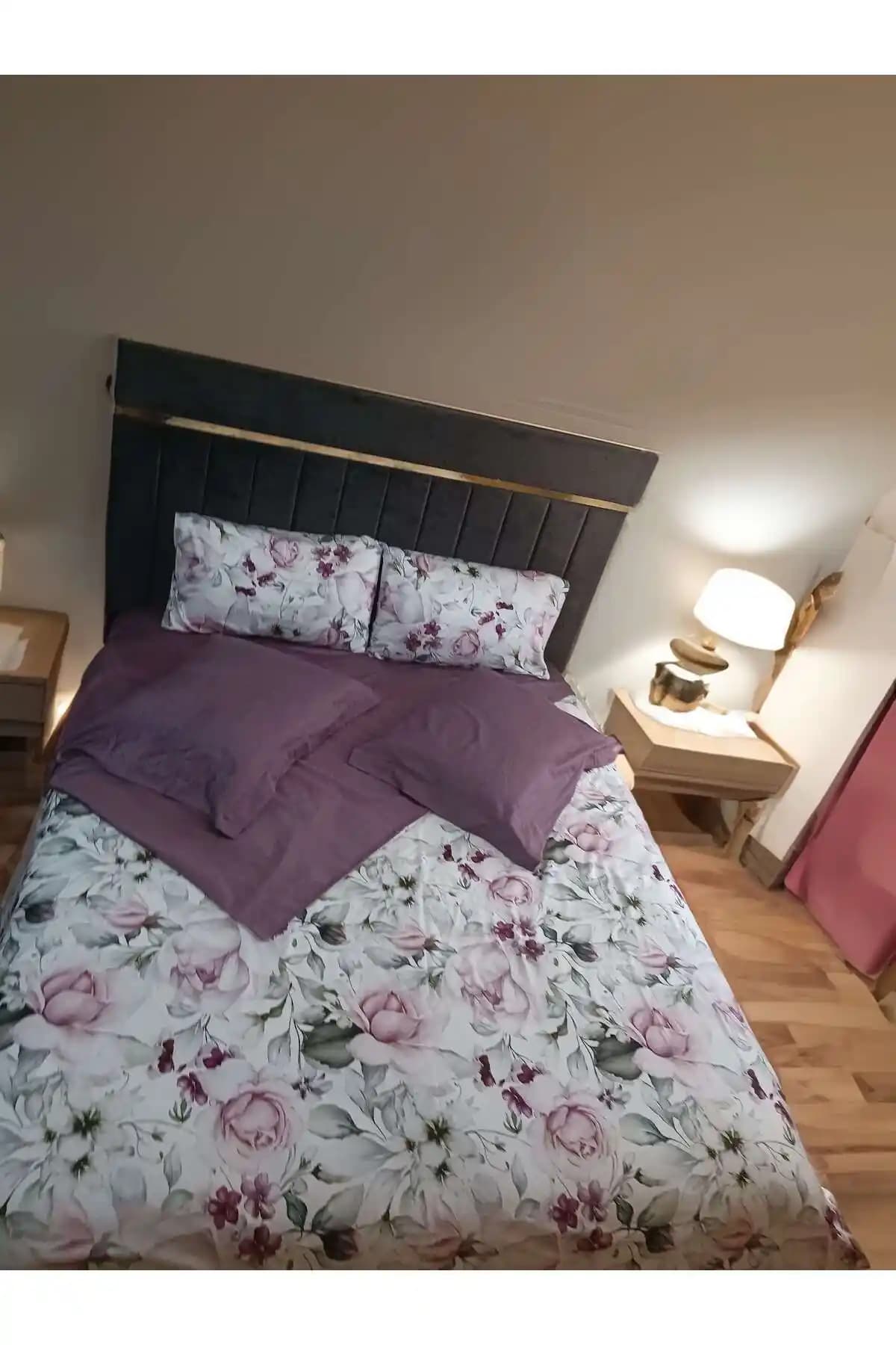 Güllü Nevresim Takımları ile Yatak Odalarınıza Zarafet ve Şıklık Katın