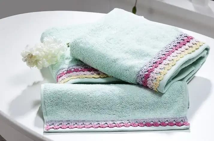 İngilizce Ev Havluları Dekorasyonda Şıklık ve Fonksiyonellik İpuçları
