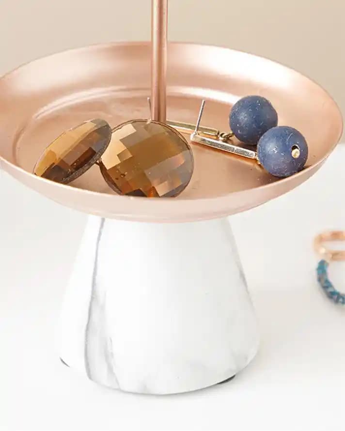 İngilizce Ev Takılıklarıyla Modern ve Şık Dekorasyon Çözümleri