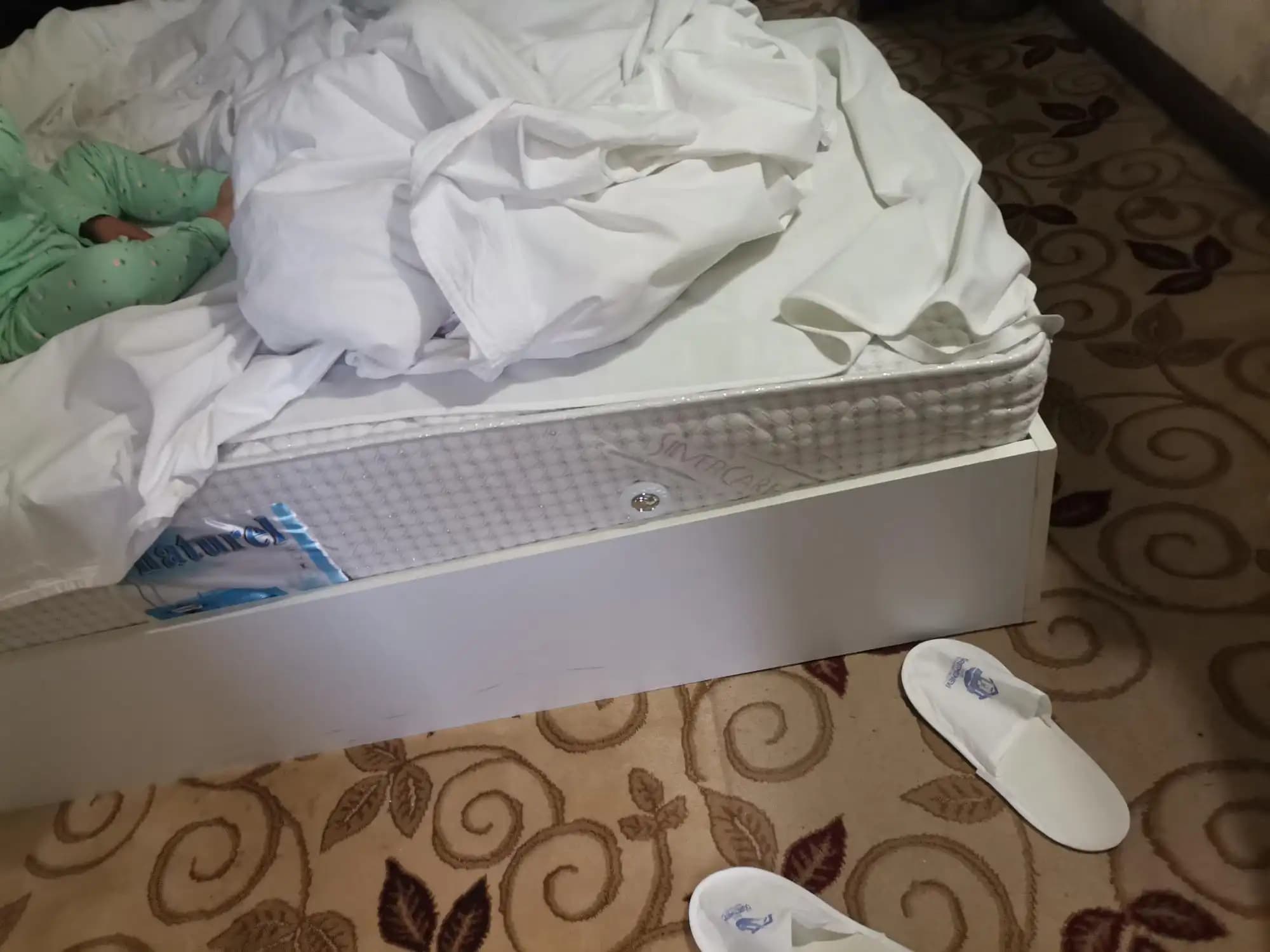 Kırık Yatak Dekorasyonu ve Yenileme İpuçlarıyla Mekânınıza Yeni Bir Soluk Katın