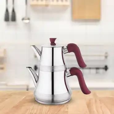 Küçük Çaydanlıklarla Dekorasyonda Şıklık ve Fonksiyonellik Artırma