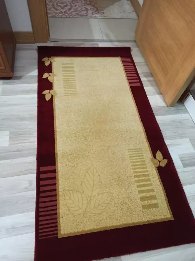 Yatak Odası Dekorasyonunda 3 Parça Halı Kullanımı ve Stil İpuçları