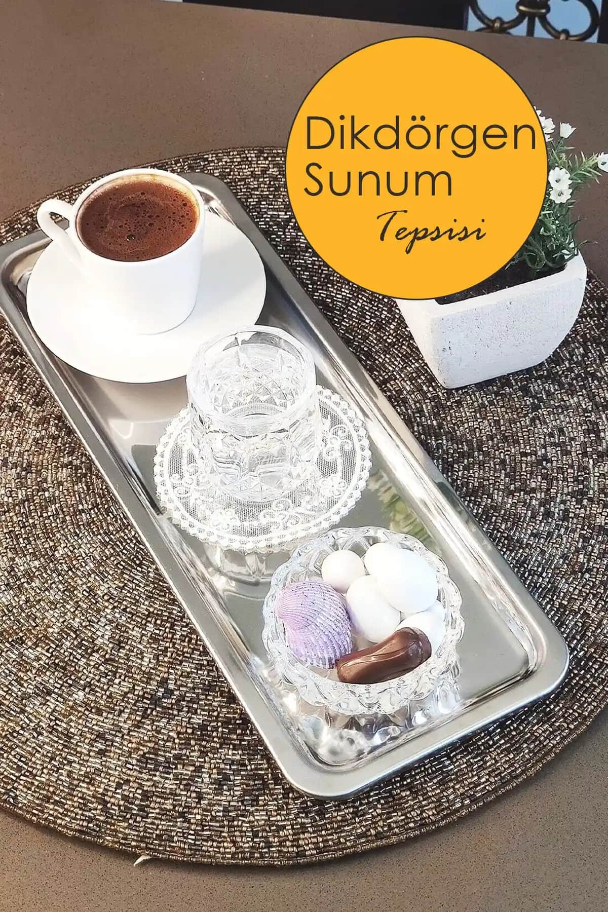 Anadolu Saray Paslanmaz Çelik Dikdörgen Sunum Tepsisi: Estetik ve Dayanıklılık Bir Arada