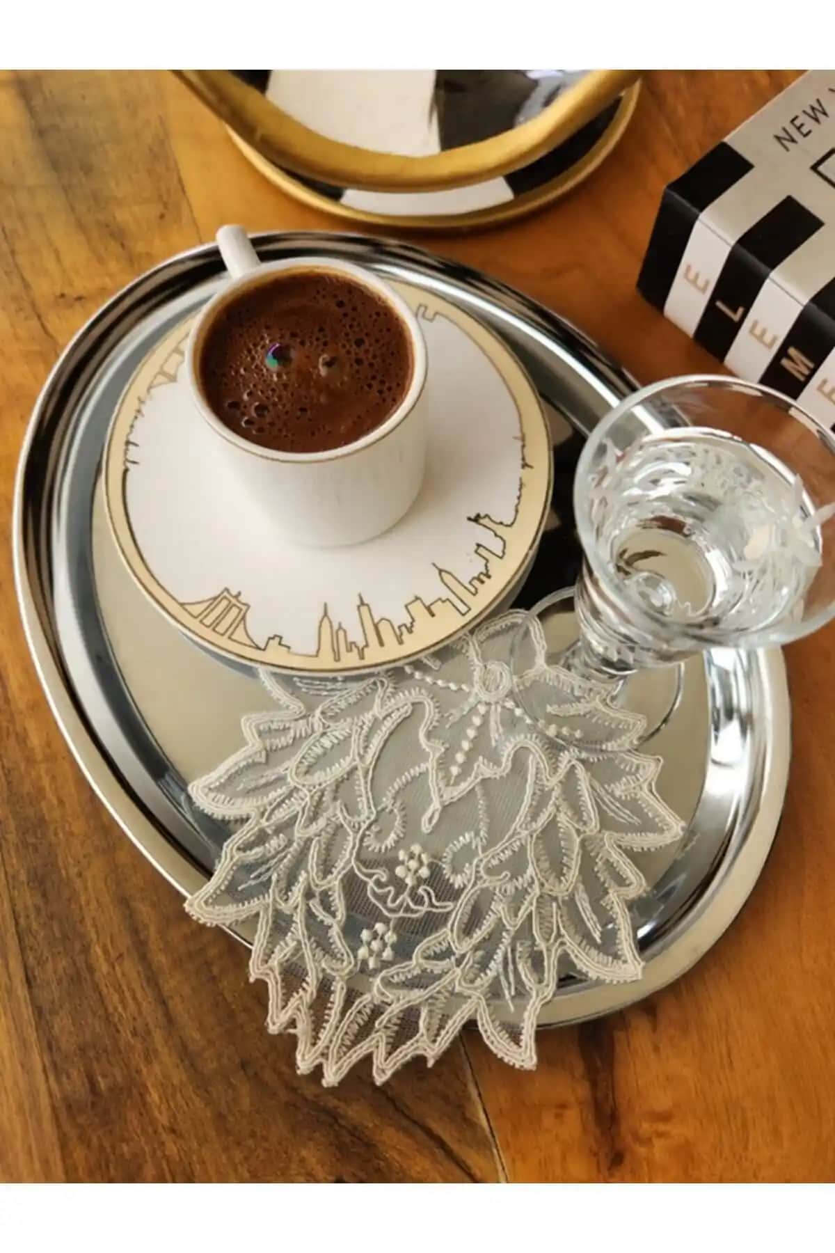 Çeyiz Dantelim Sunumluk Peçete: Modern ve Şık Sofra Dekorasyonu İçin Uygun Seçenek