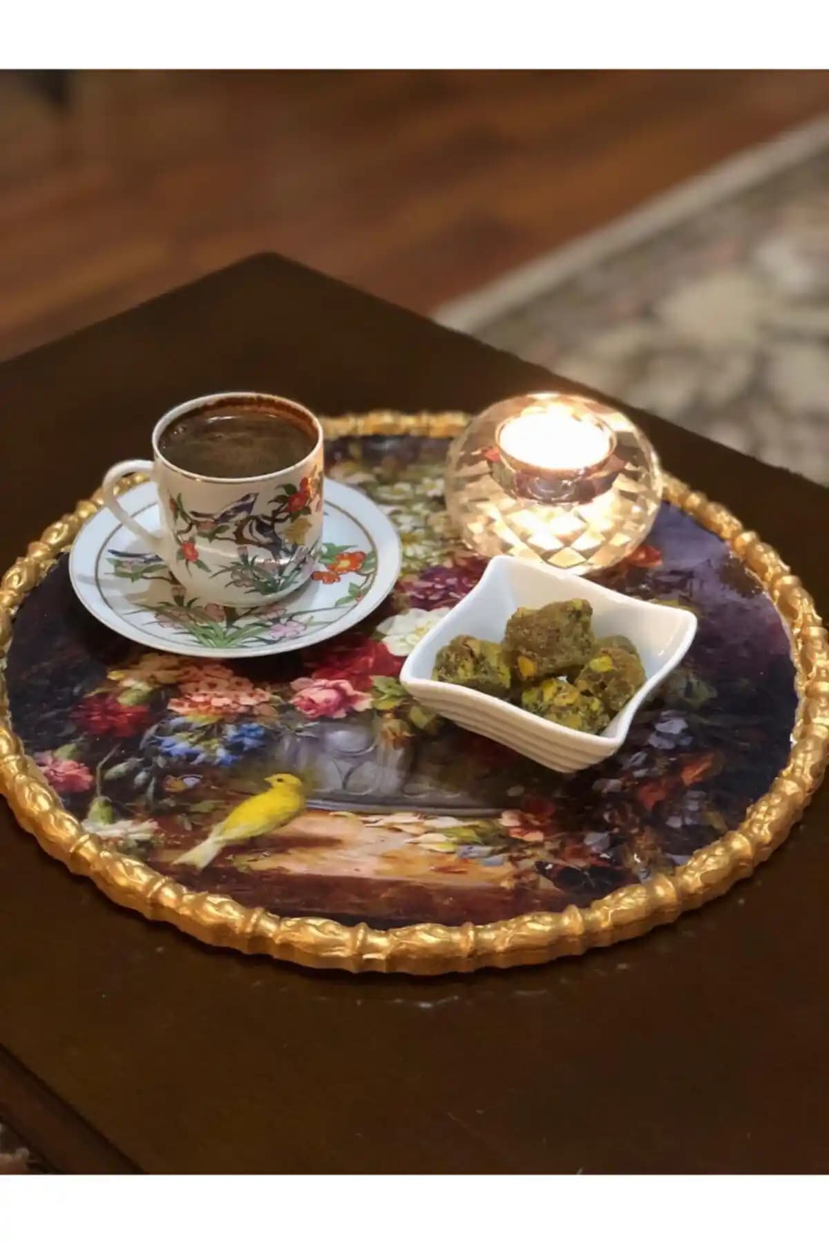 GaleriaHome Dekoratif Ahşap Tepsi: Şık ve Dayanıklı İç Mekan Dekorasyonu Ürünü