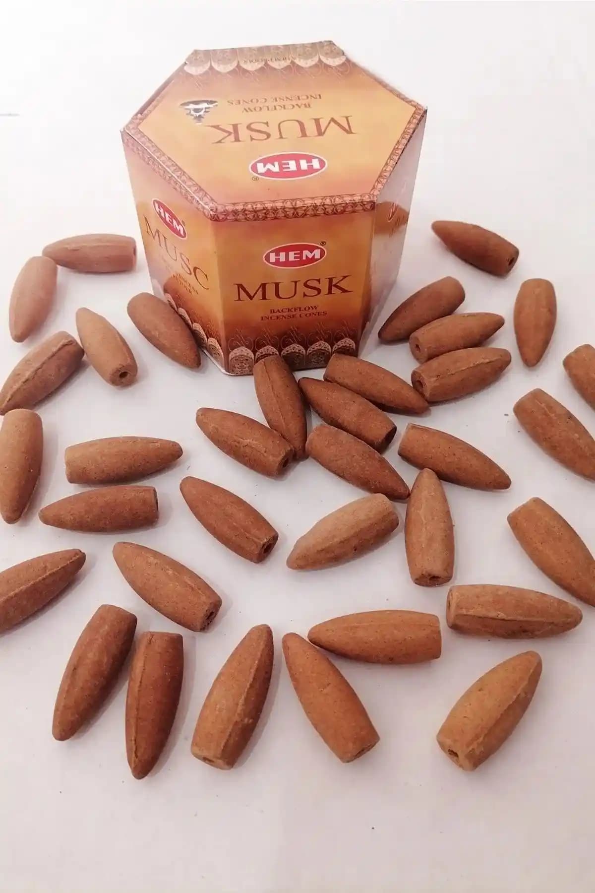 Hem Geri Akış Şelale Tütsü Konisi Seti Doğal Musk Aromasıyla Rahatlatıcı Atmosfer Yaratır