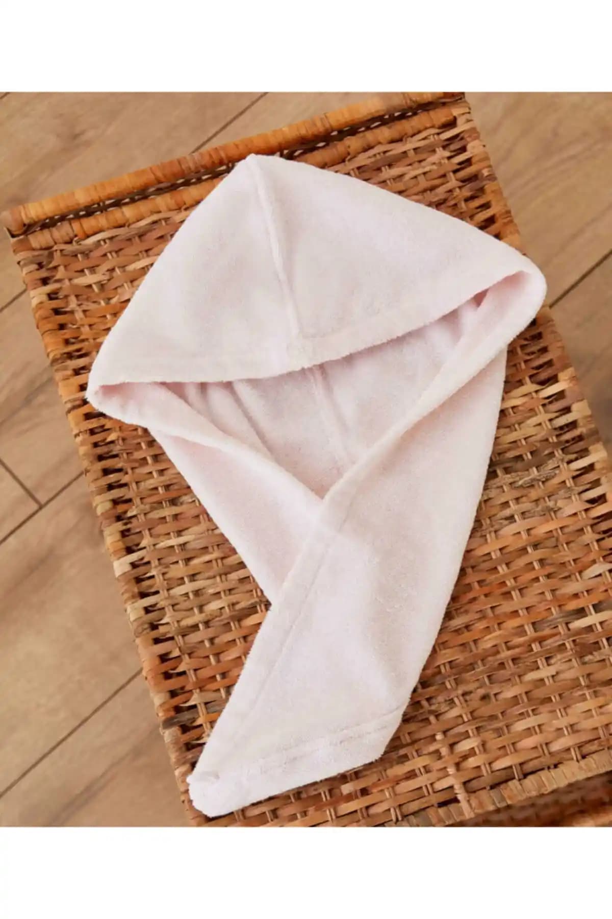 Maisonette Fresh Saç Bonesi Pudra Pembe: Şıklık ve Konfor Sunan Moda ve Dayanıklılık Ürünü