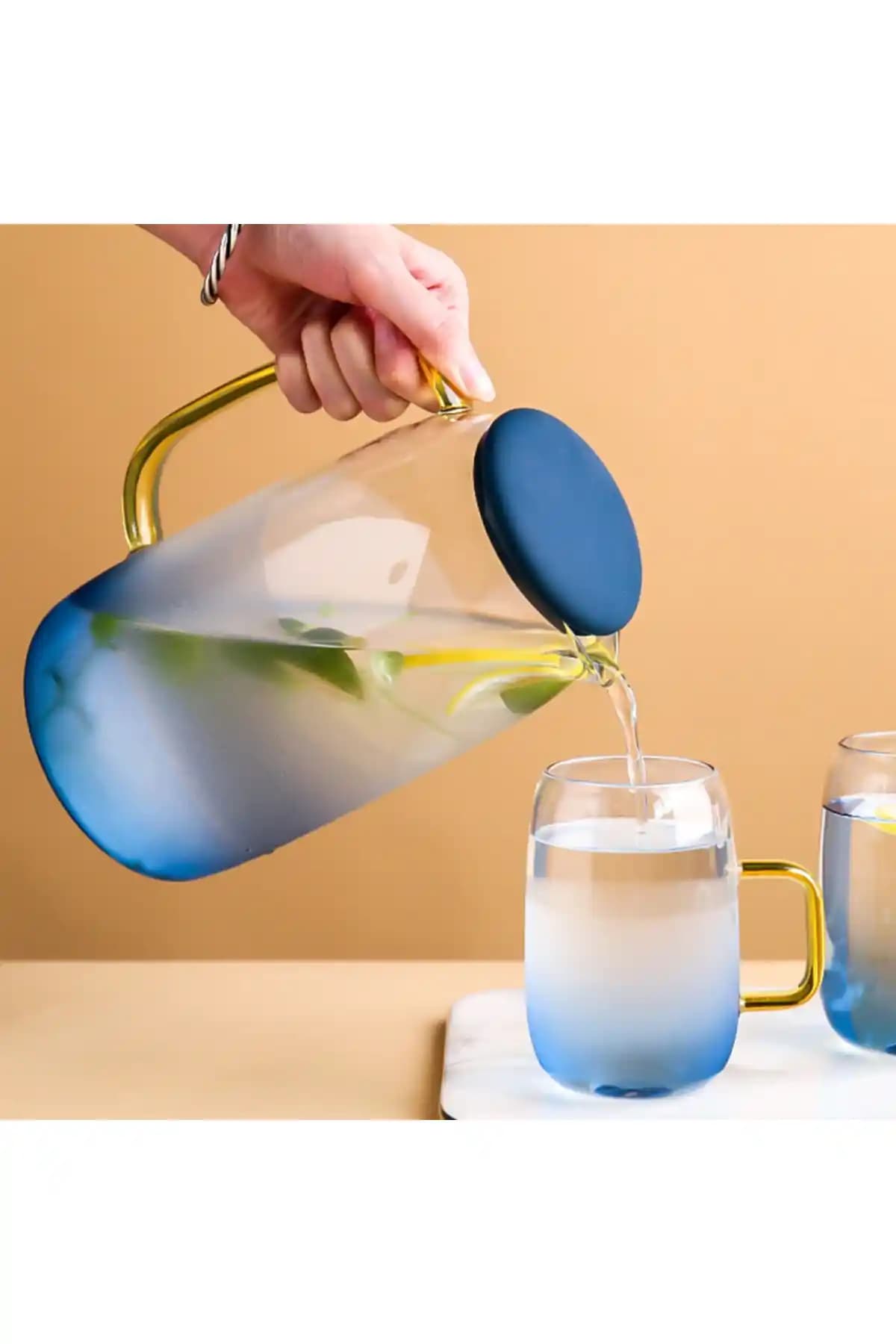 behila Blue Life Borosilikat Cam Sürahi 1500 ml: Dayanıklı ve Estetik Tasarım