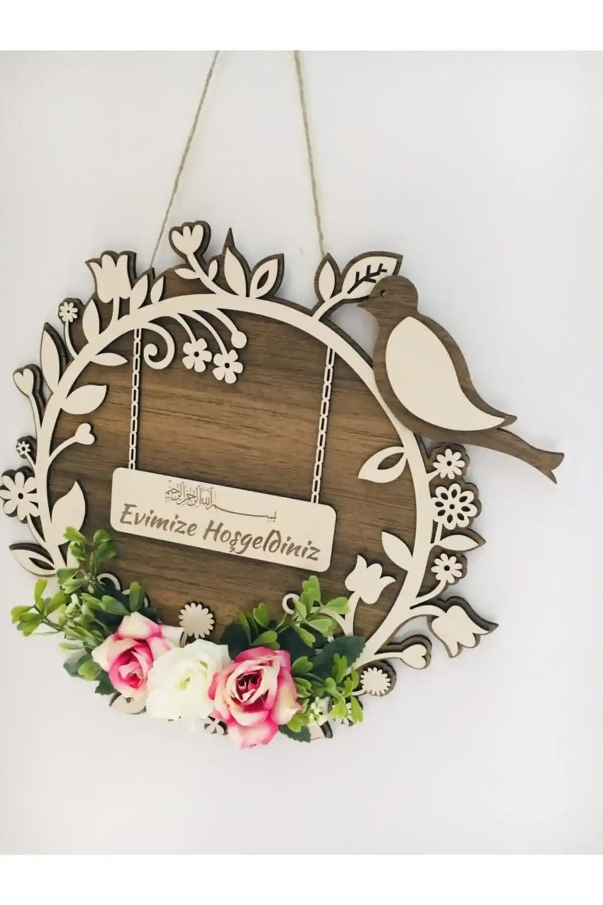 Ahşap Kapı Süsleri ile Dekorasyonda Estetik ve Kişisel Dokunuşlar 75-90 karakter