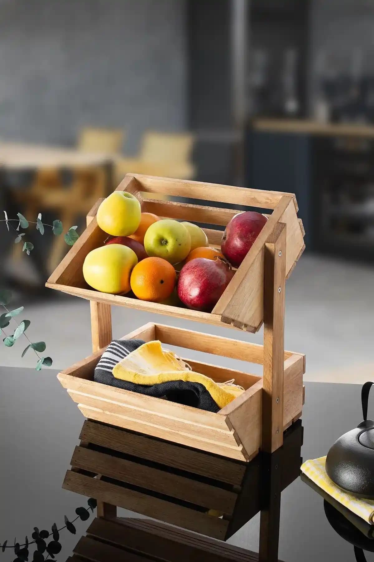 Ahşap Meyvelikler: Fonksiyonellik ve Estetiği Bir Arada Sunan Dekoratif Çözümler