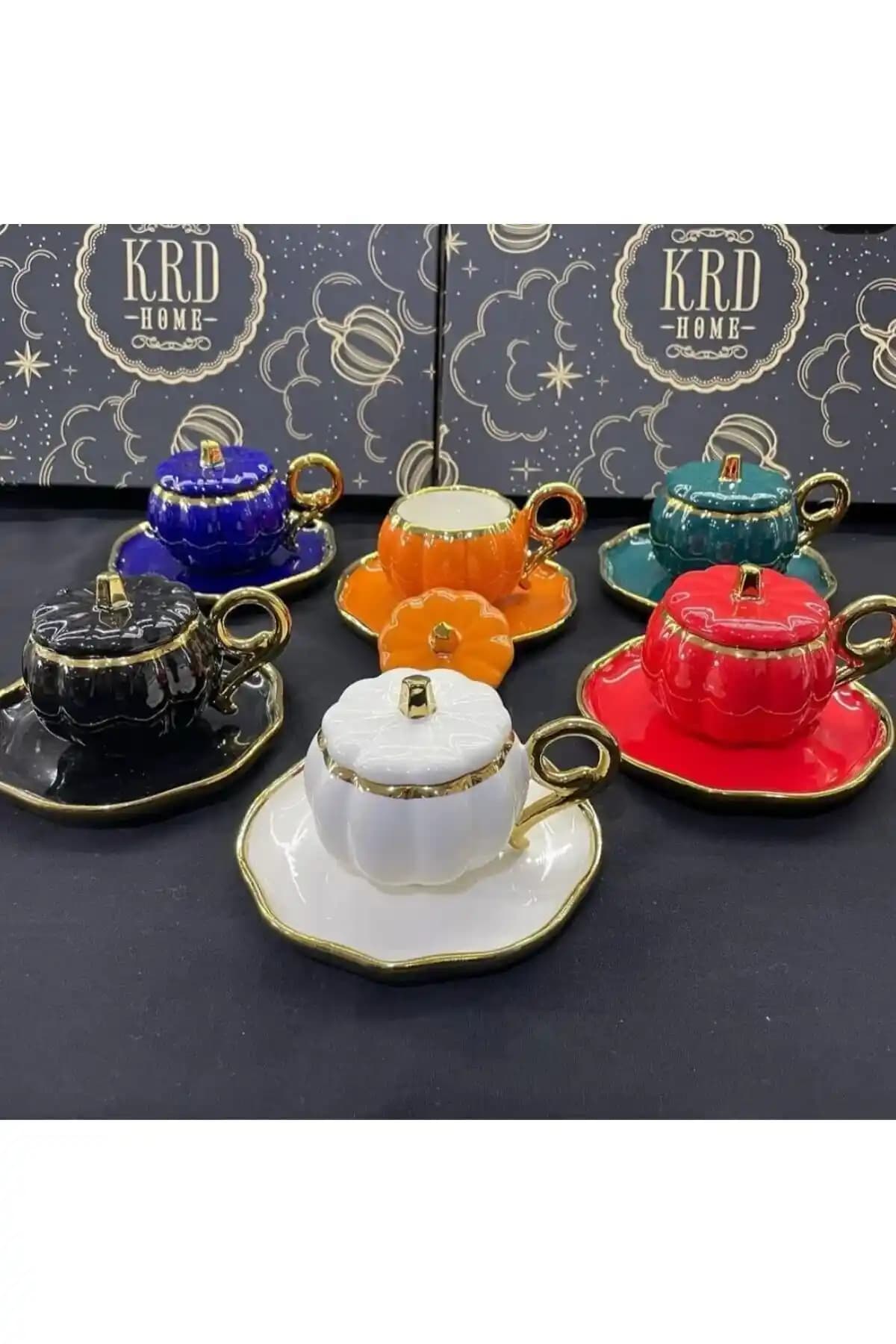 Balkabağı Motifli Dekoratif Fincan Setleri ile Ev Dekorasyonunuza Şık Dokunuşlar