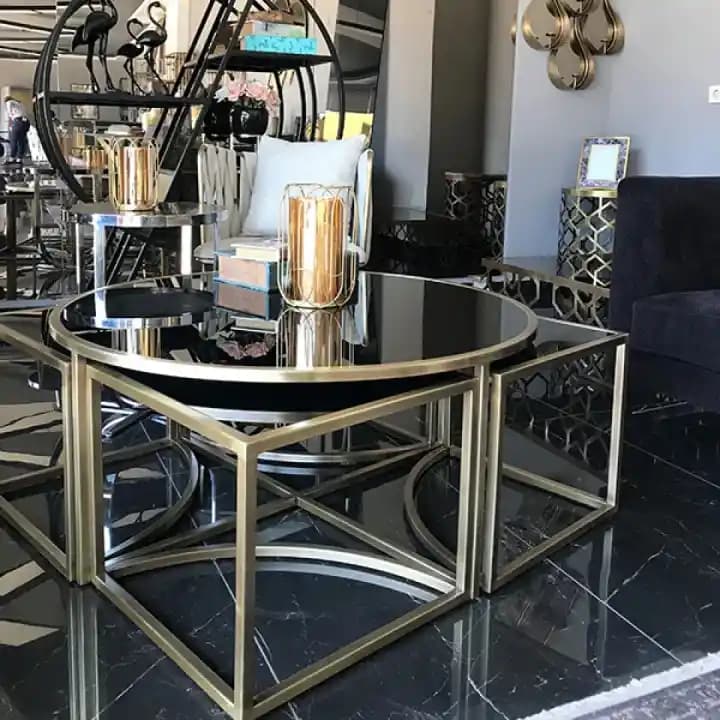 Cam Tasarımında Estetik ve Fonksiyonellik: Mobilya ve Dekorasyonda Camın Yükselişi