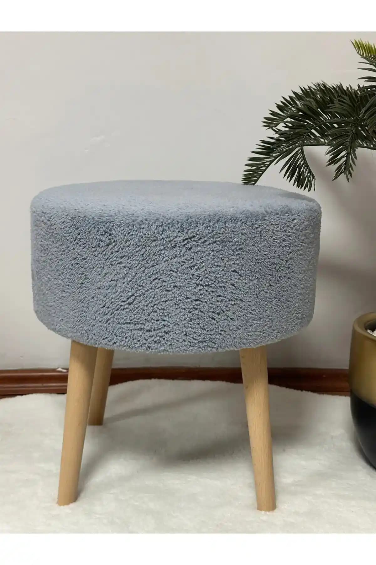 Çok Yönlü Puf Tabureleri ve Ev Dekorasyonunda Kullanım İpuçları