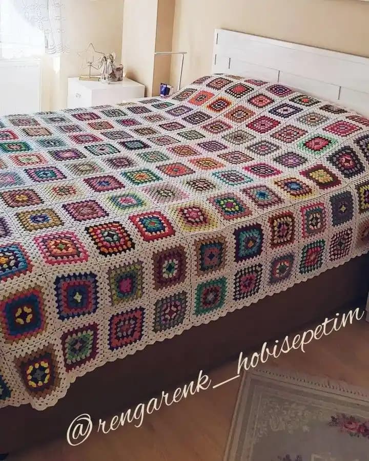 Dekorasyonda Battaniyelerin Alternatif Kullanım İmkanları ve Estetik Katkıları