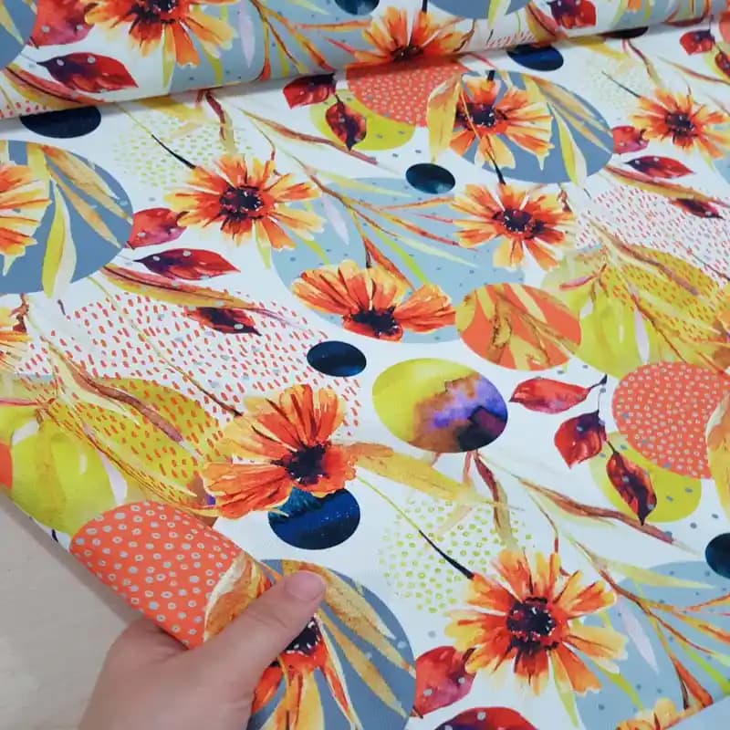 Desenli Su Itici Döşemelik Kumaşlar: Dayanıklı ve Estetik İç Mekan Çözümleri