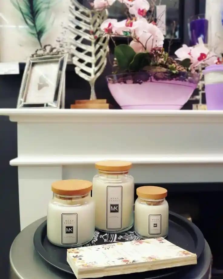 Doğal Kokulu Mumlar ve Ev Dekorasyonunda Kullanımının Avantajları ve İpuçları