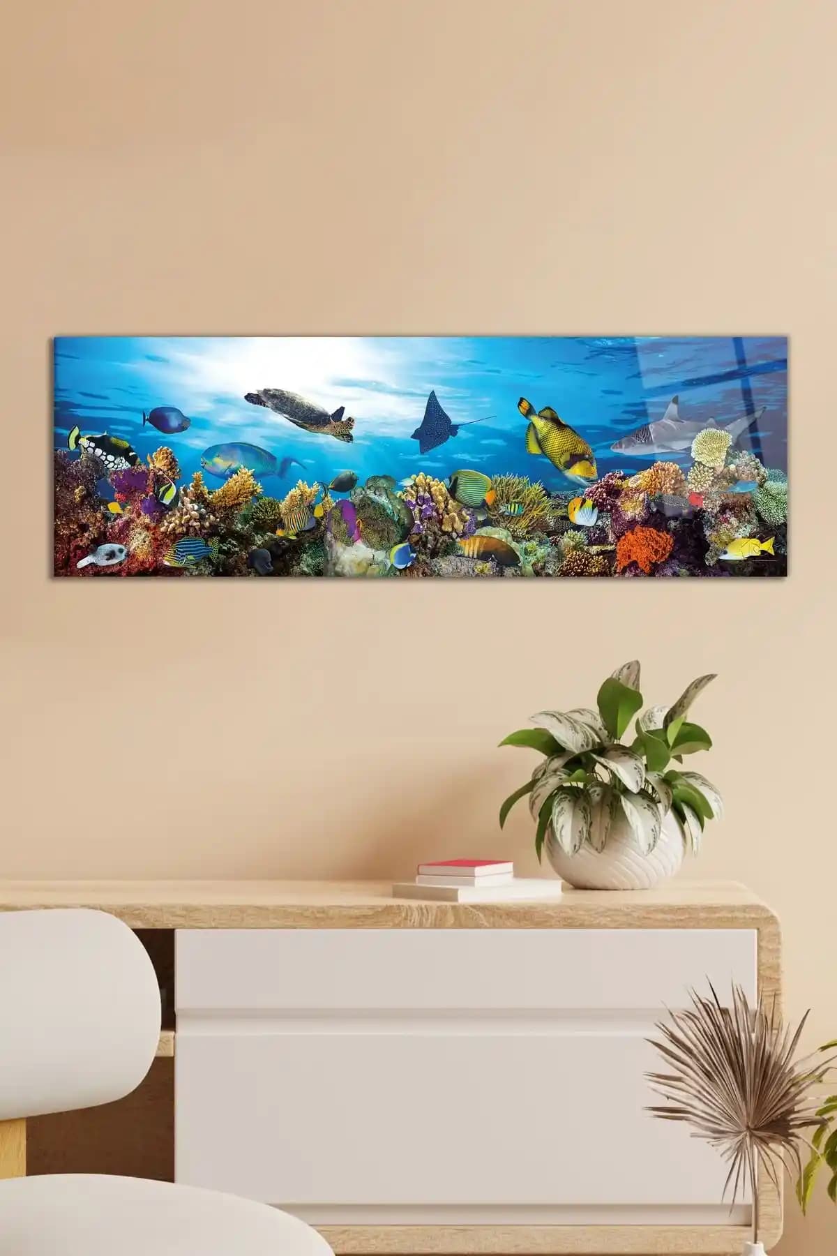 Doğal ve Estetik Su Altı Dekorasyonu: Çevreyle Uyumlu ve Güvenli Tasarım Yaklaşımları