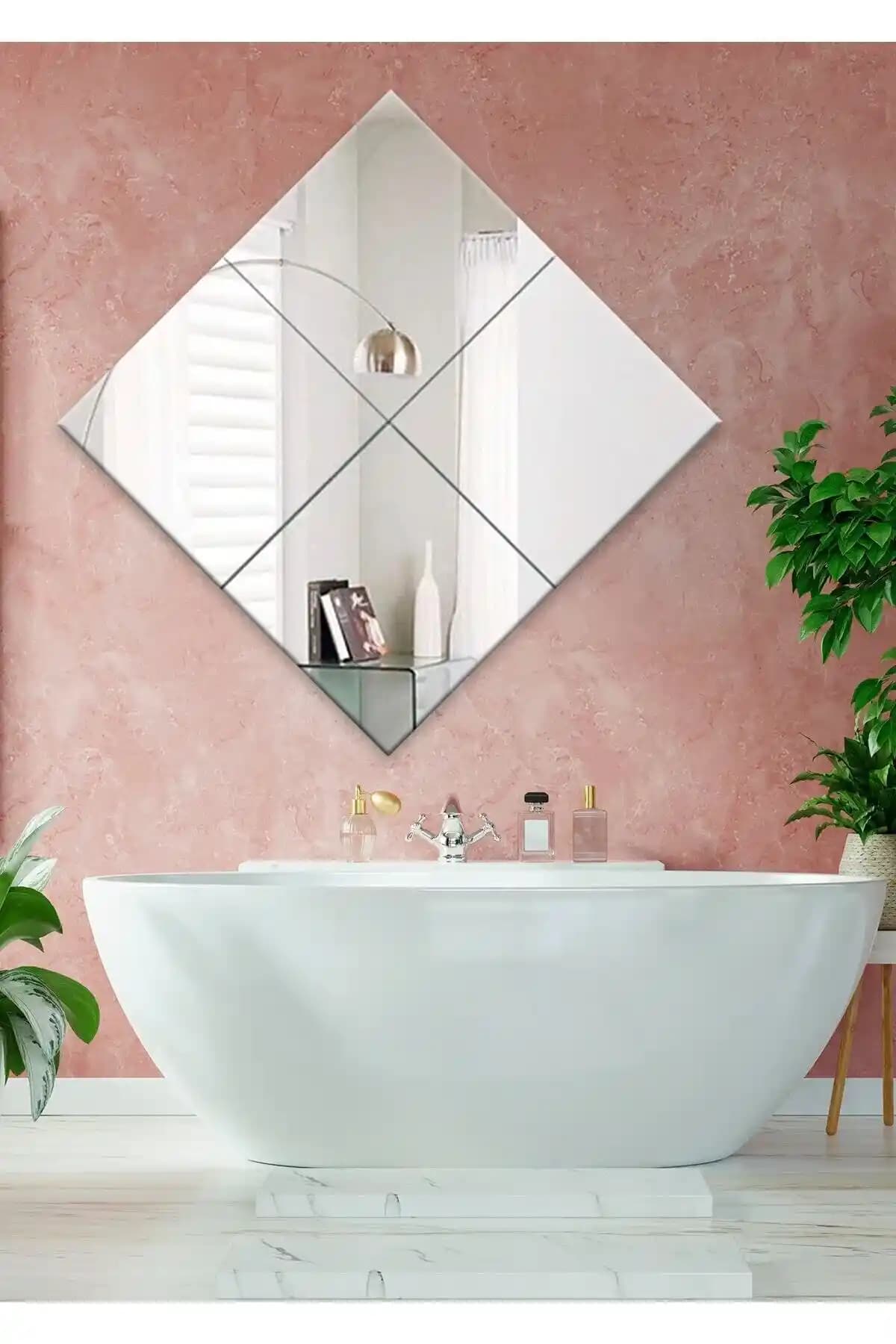 Dört Parçalık Ayna Setleri ile Modern ve Şık İç Mekan Dekorasyonu