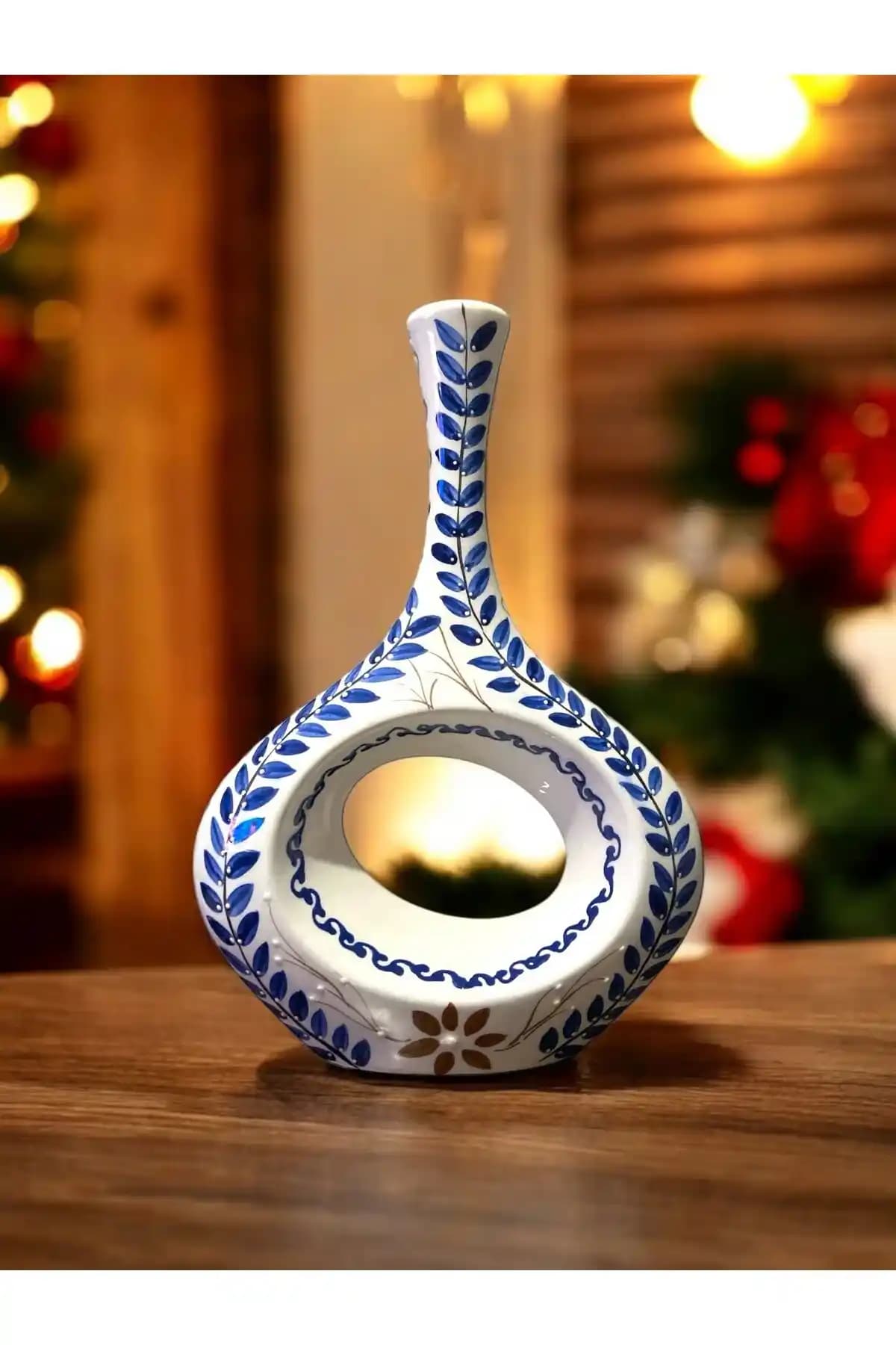 El Yapımı Vazolarla Dekorasyonda Zarafet ve Özgünlük Sağlama Rehberi