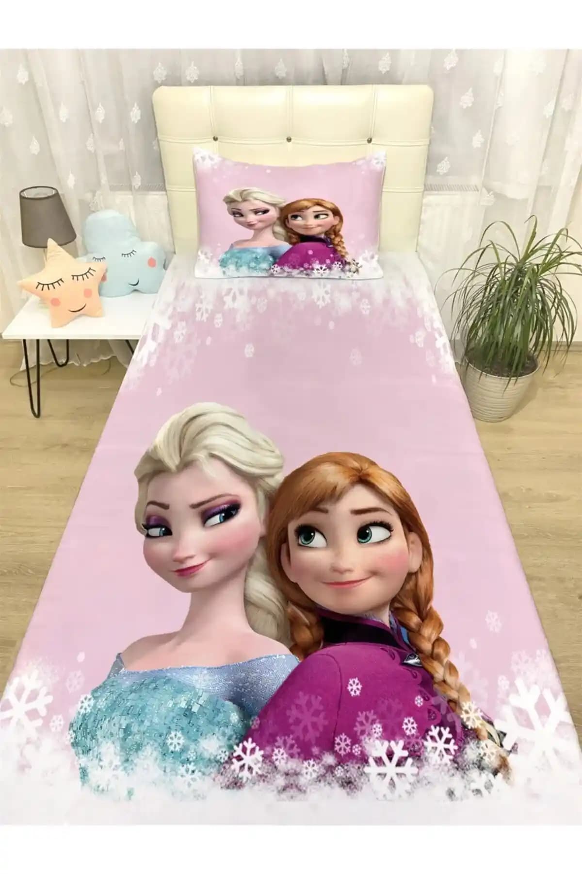 Elsa yatak örtüsü ile yatak odası dekorasyonunda şıklık ve fonksiyonellik sağlama