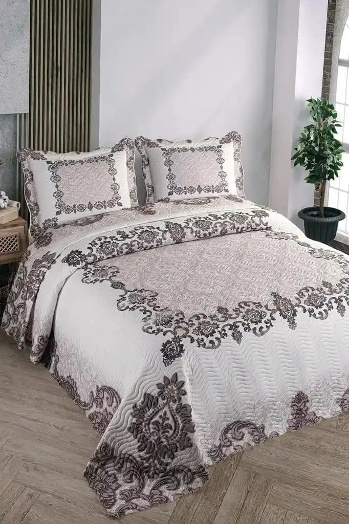 En İyi Yatak Örtüsü Seçenekleri ve Malzeme Özellikleri Rehberi