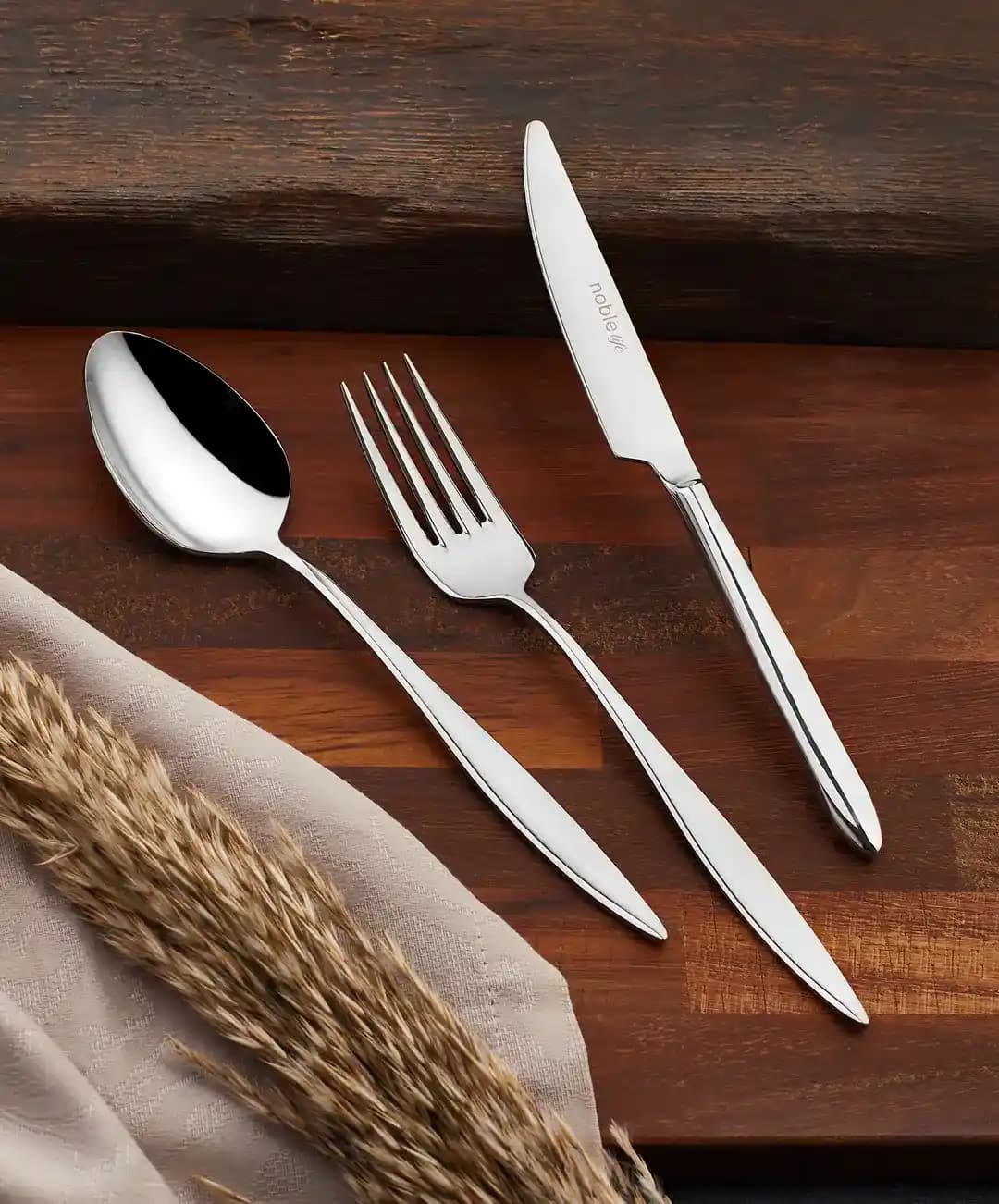 Ev Dekorasyonuna Uygun İşlevsel ve Şık Çatal Bıçak Setleri Önerileri