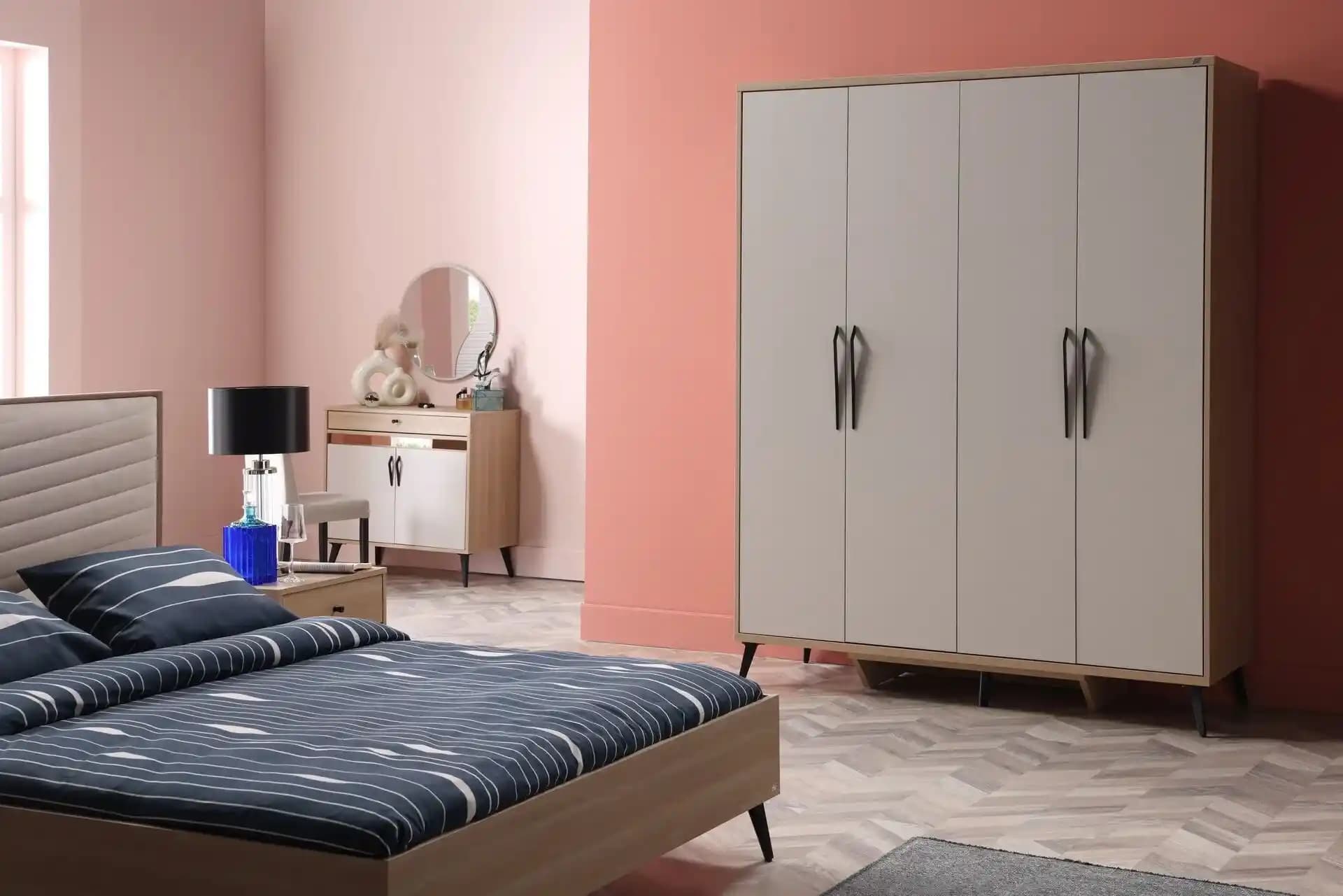 Ev Dekorasyonunda 4 Kapaklı Dolapların Kullanımı ve Estetik Avantajları