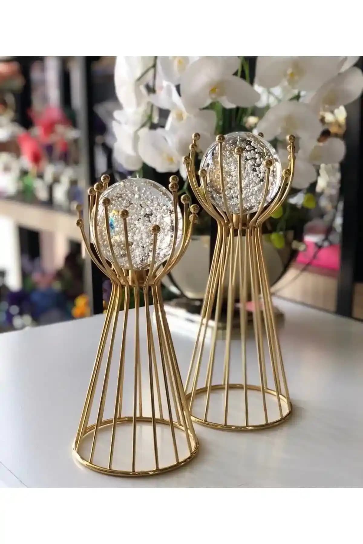 Ev Dekorasyonunda Estetik ve Şık Dekoratif Objelerle Zarafet Yaratma Rehberi