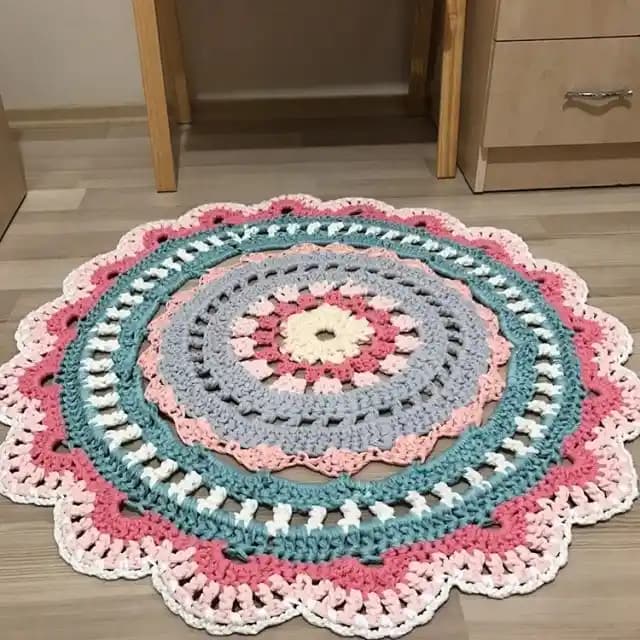 Ev Dekorasyonunda Kullanılan İşlevsel Yuvarlak Paspaslar ve Özellikleri