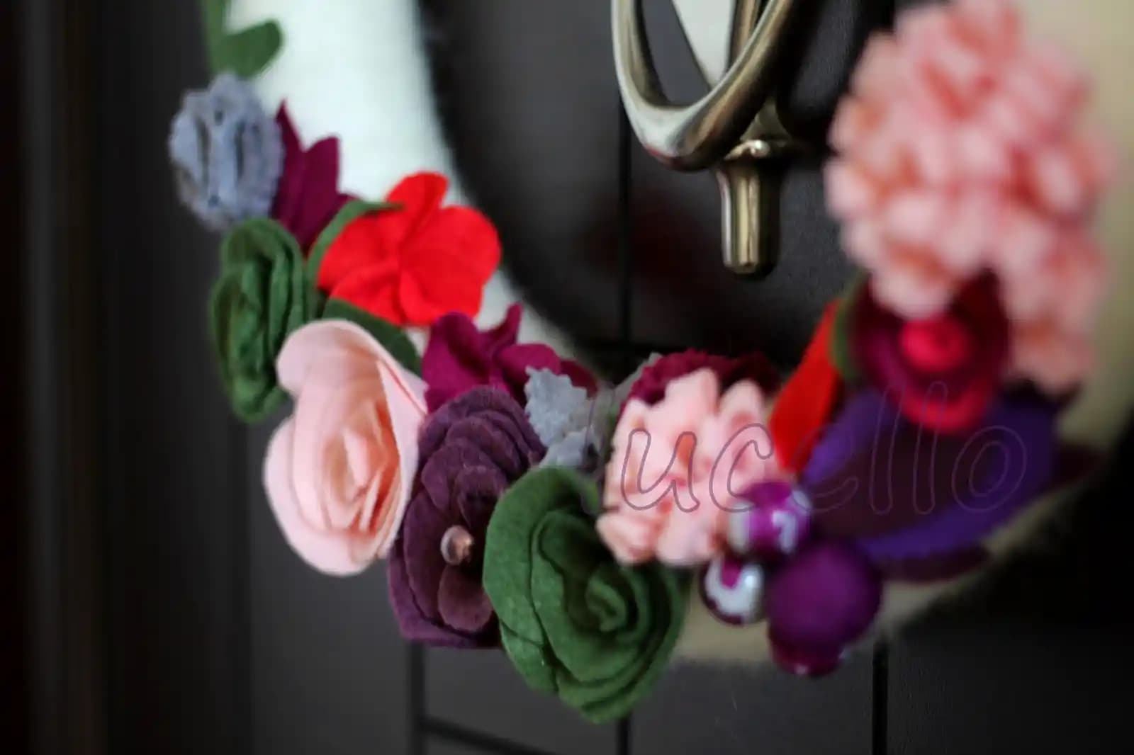 Ev Dekorasyonunda Şık ve İşlevsel Kapı Süsleri Trendleri ve Kullanım İpuçları