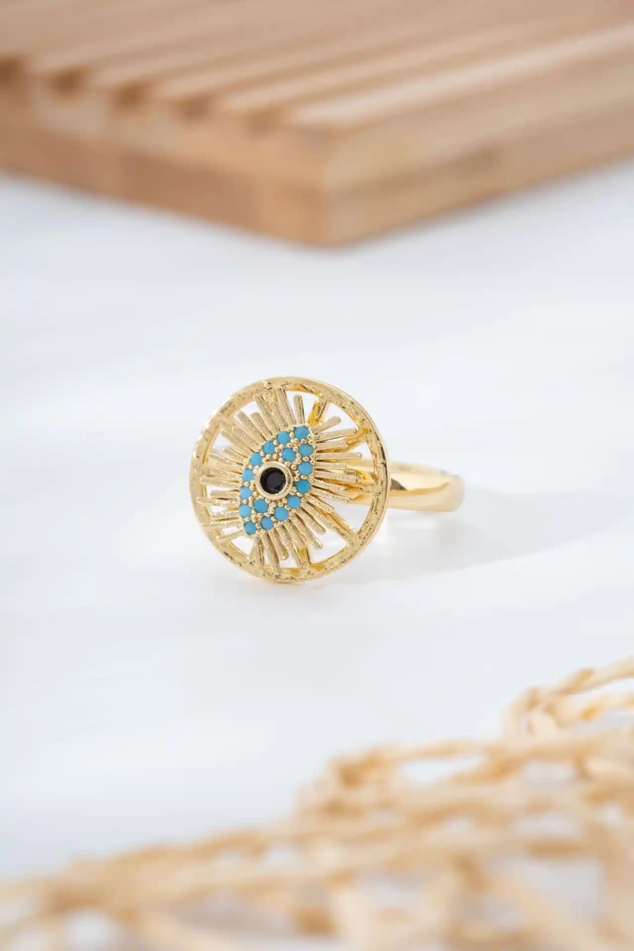 Evde Sakin Bir Ortam Yaratmada Stres Yüzüğünün Rolü ve Dekoratif Unsurlar