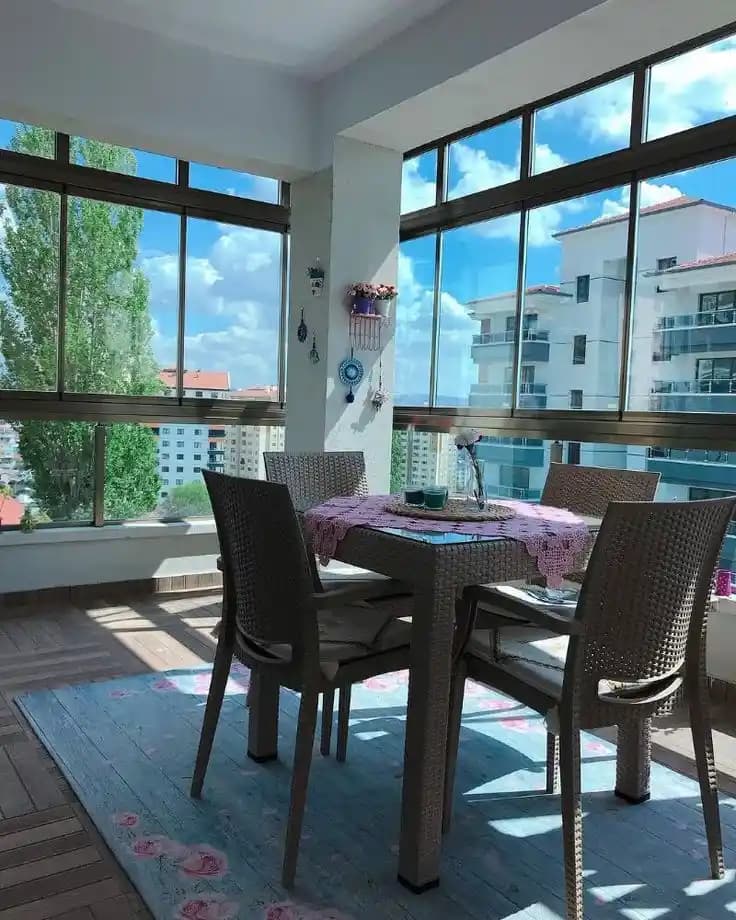 Fume Cam ile Modern ve Renkli Ev Dekorasyonunda Şık Dokunuşlar