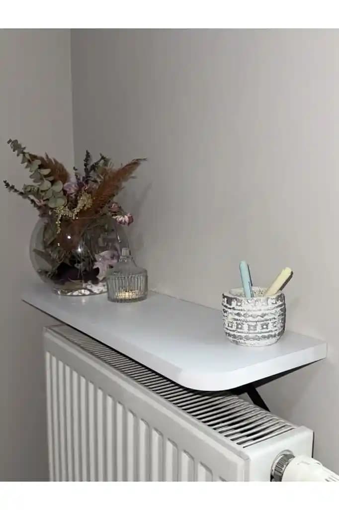 Geniş ve Montajsız Uçan Raflar: Modern İç Mekanlarda Estetik ve Fonksiyonellik