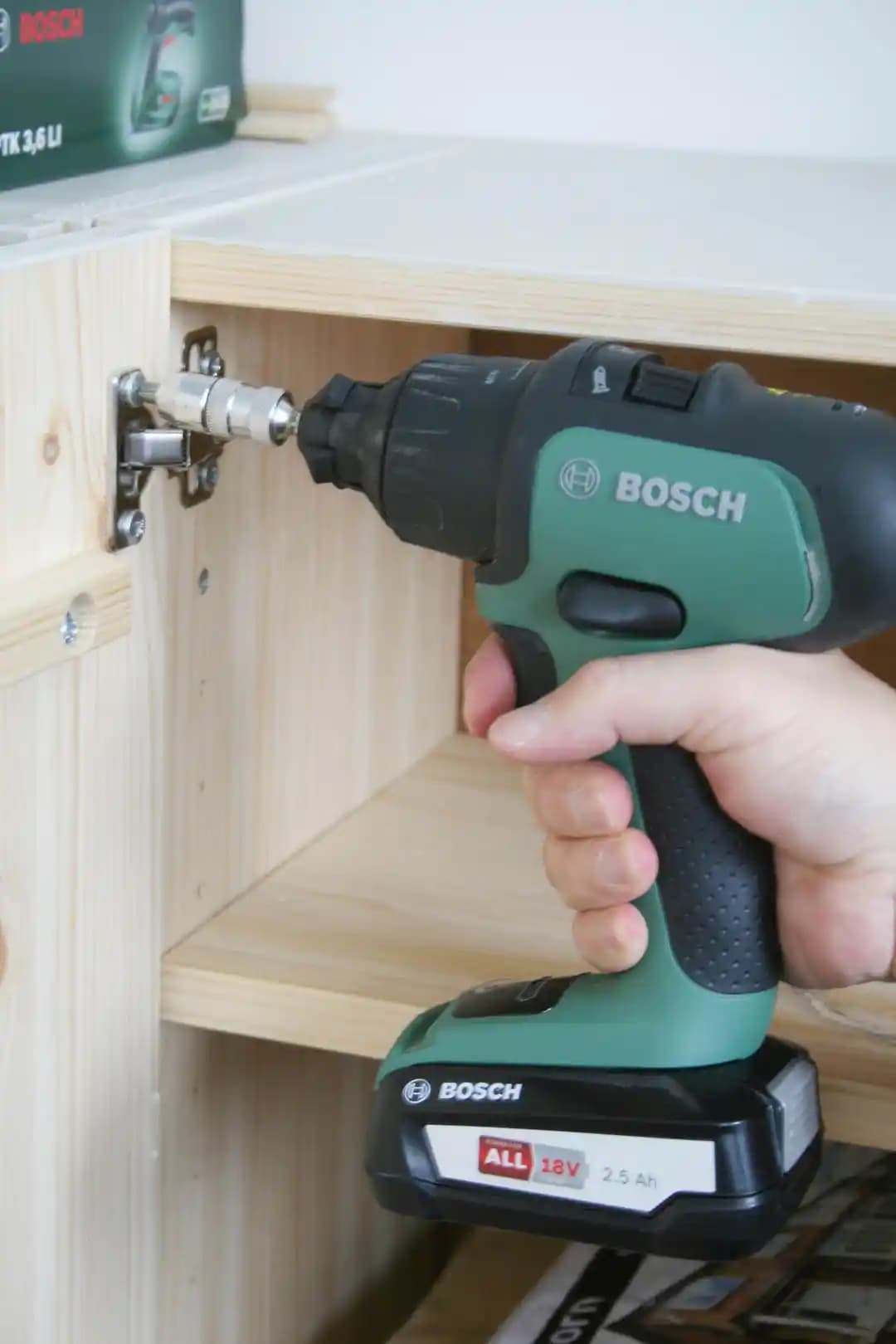 Kendin Yap Dolap Yapımı: Ev Dekorasyonunda Ekonomik ve Kişisel Çözümler