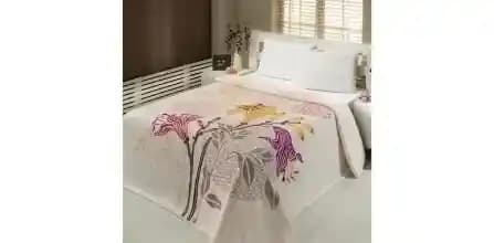 Konfor ve Şıklık Sunan Mink Battaniyeler: Ev Dekorasyonunda Lüks ve Rahatlık