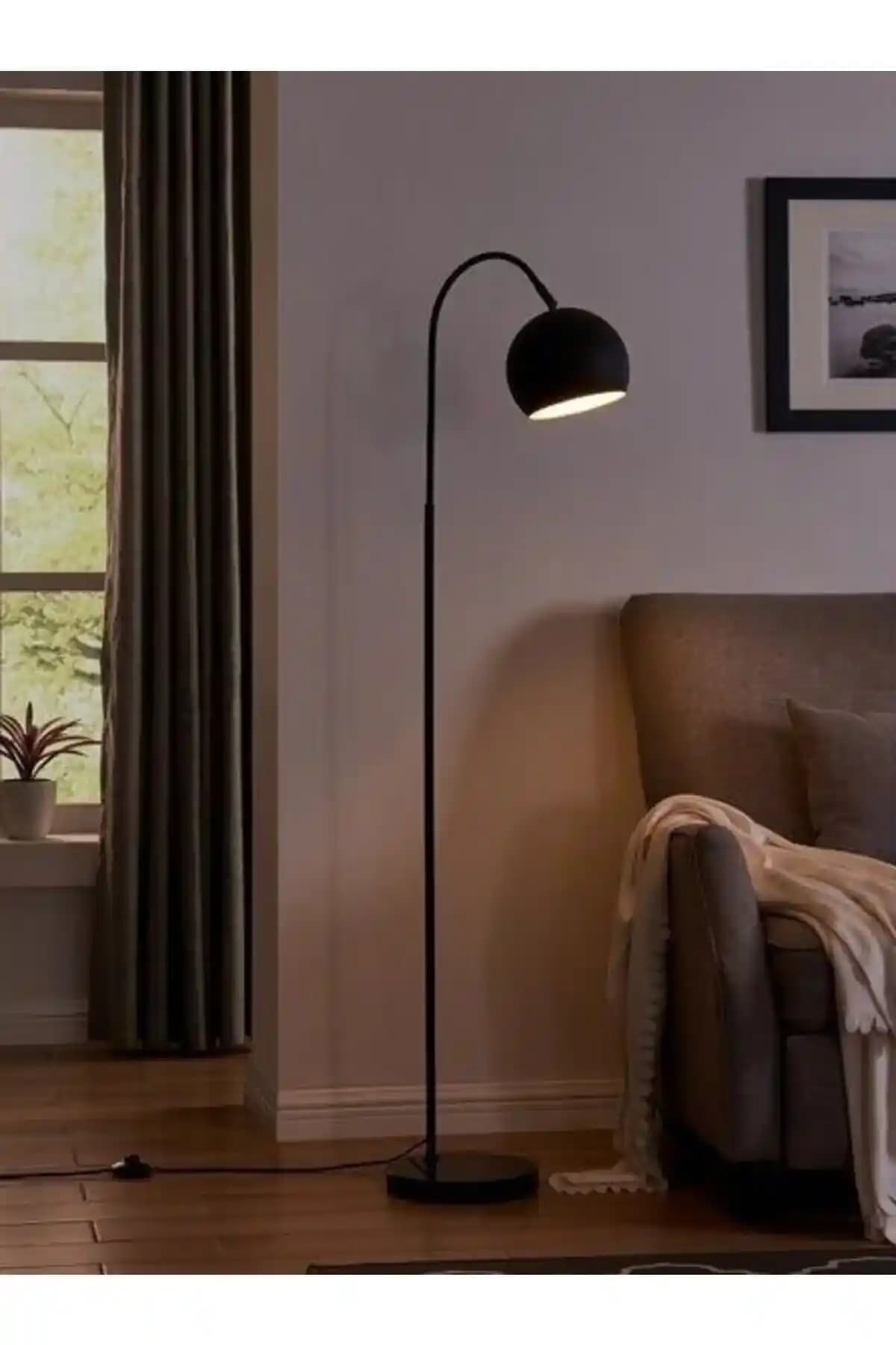 Köşe Lambası Seçimi ve Kullanımıyla Modern ve Şık Dekorasyon İpuçları